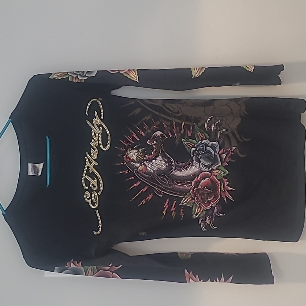 It heard a long sleeve embellished tee, medium